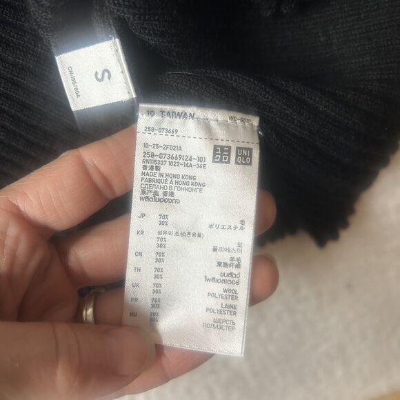 Uniqlo Women’s S Black Sweater Dress Knit Midi Goth Stretch Casual Wool Blend - Picture 9 of 9